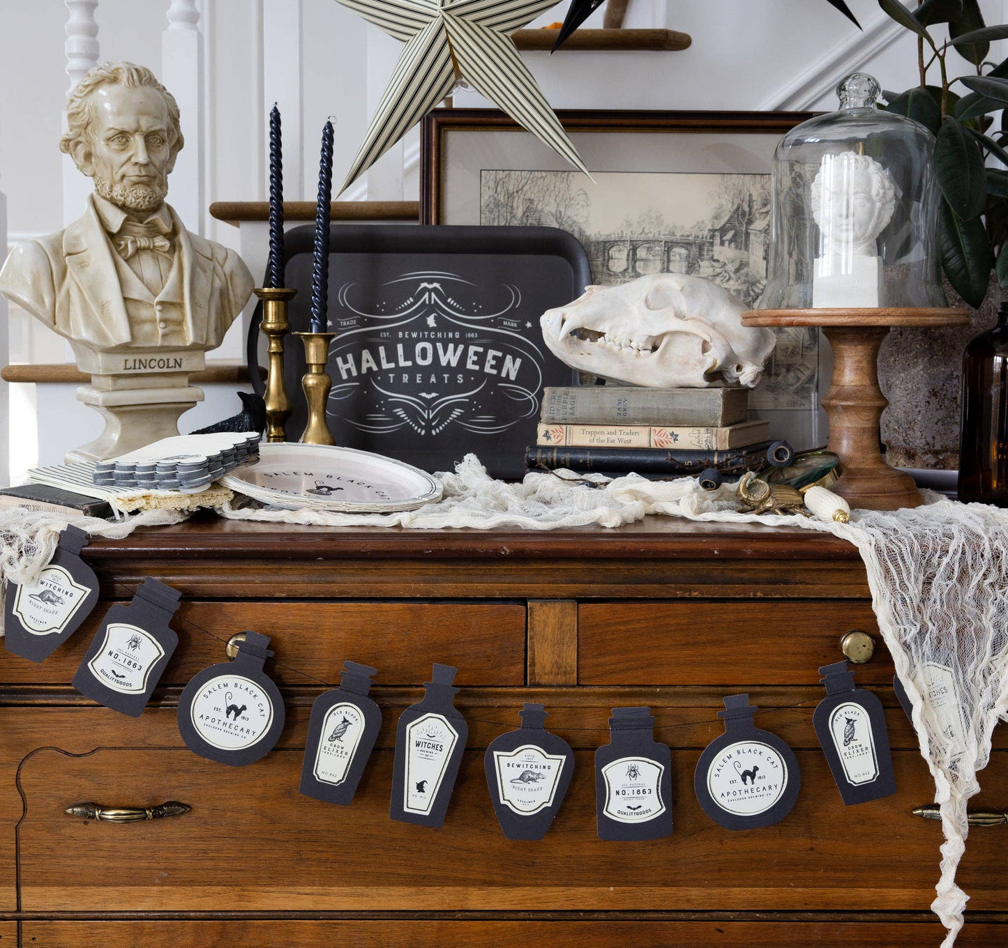 My Mind’s Eye - SAL1030 - Salem Apothecary Hallo